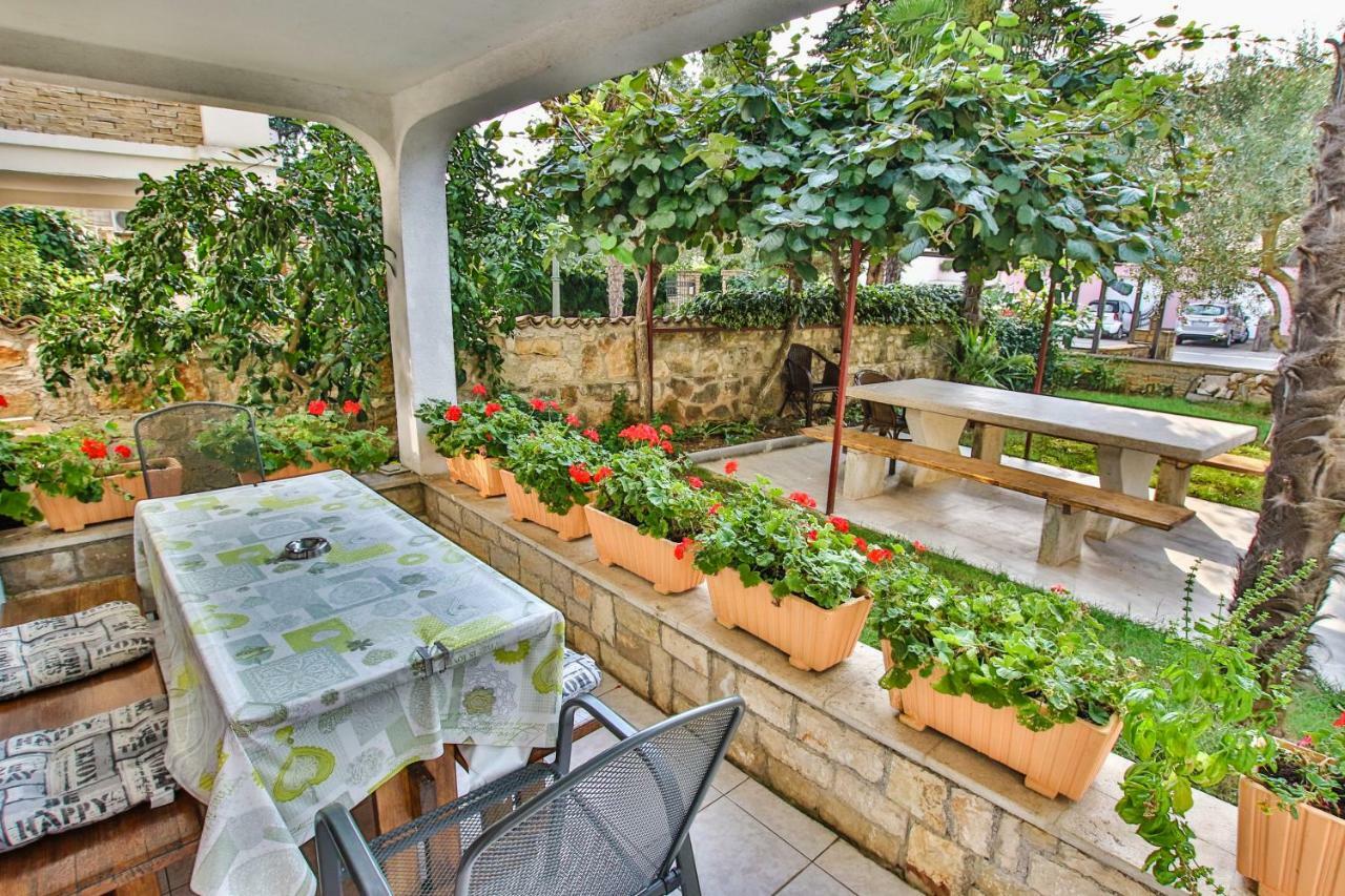 Carolina 4 Seasons Appartement Poreč Buitenkant foto