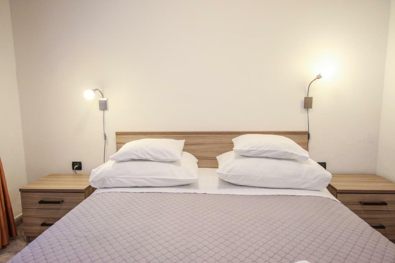 Carolina 4 Seasons Appartement Poreč Buitenkant foto